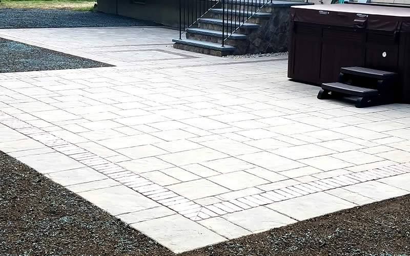 Hawkes Hardscape and Landscape Design paver patio